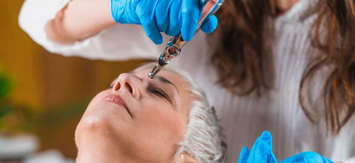 Salonumuzda dermapen cilt bakımı uygulaması