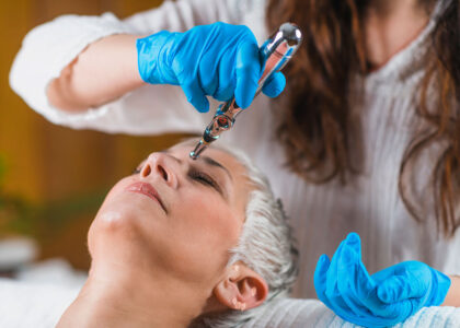 Salonumuzda dermapen cilt bakımı uygulaması